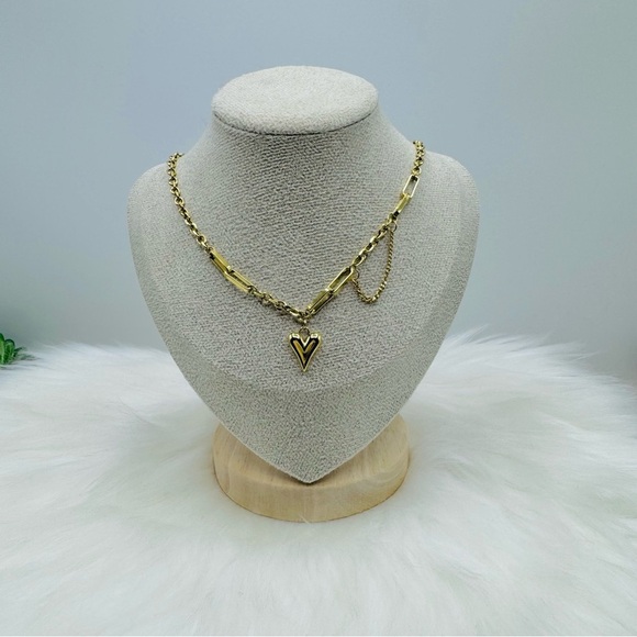 Retro Jez Heart Chain Pendant Necklace - Picture 2 of 4